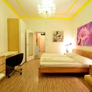 Ajo - Messe Flat - Self-check-in Aparthotel Wenen