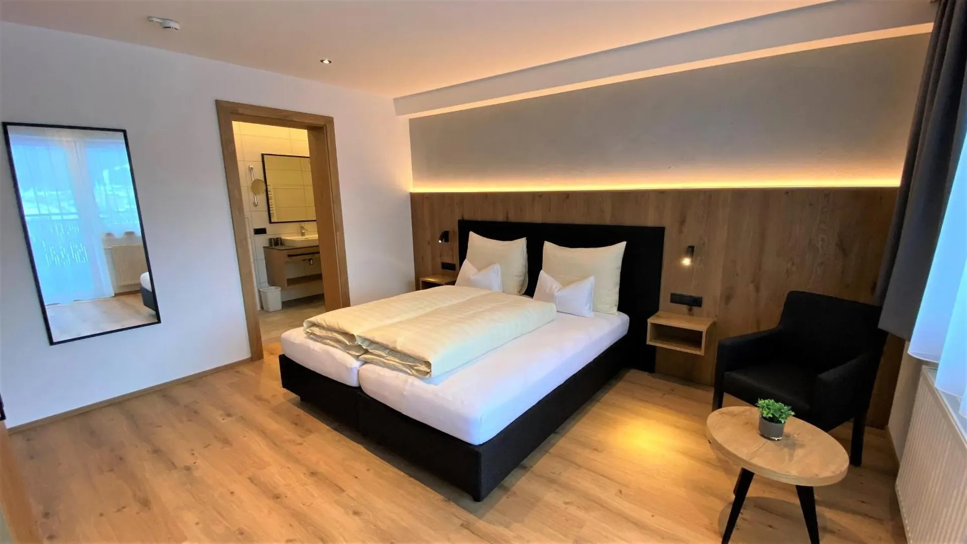 Hotel Garni Binta Ischgl 3*,